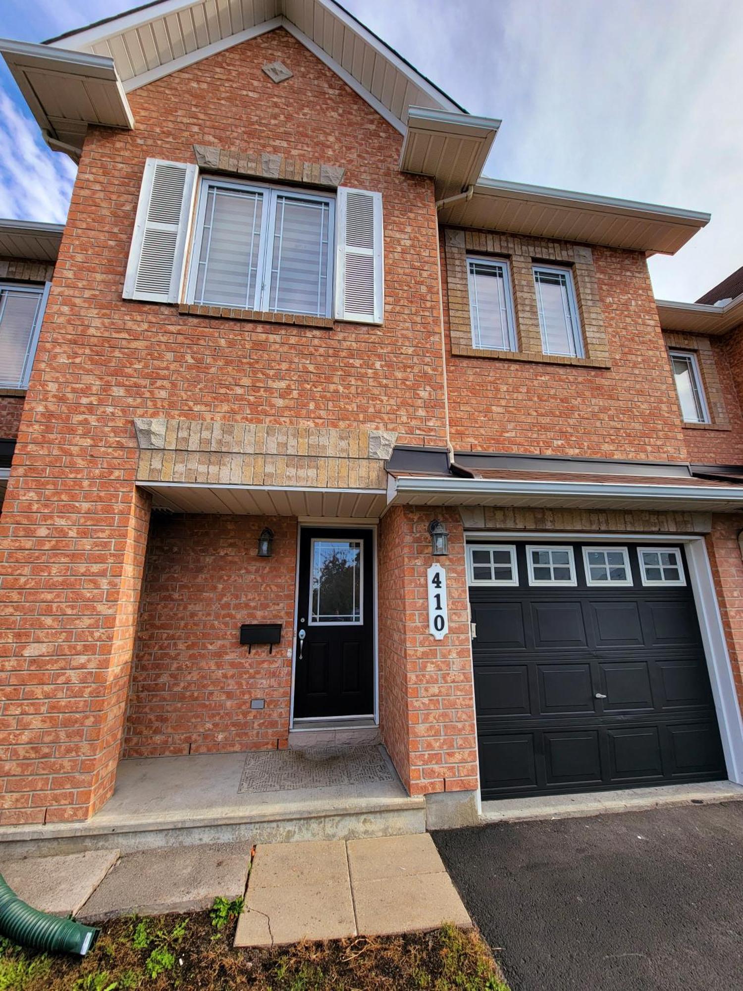 Cozy 3 Bedroom Town House 20 Min From Ottawa Down Town And Airport Kültér fotó
